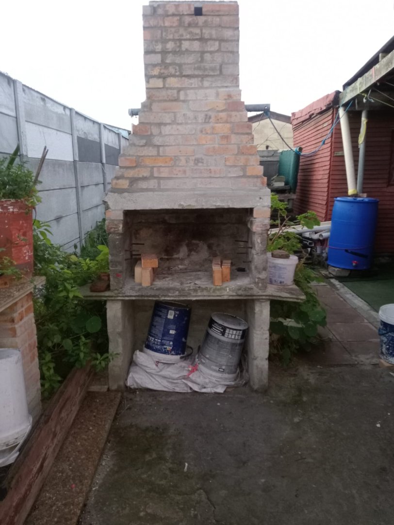 2 Bedroom Property for Sale in Voorbrug Western Cape